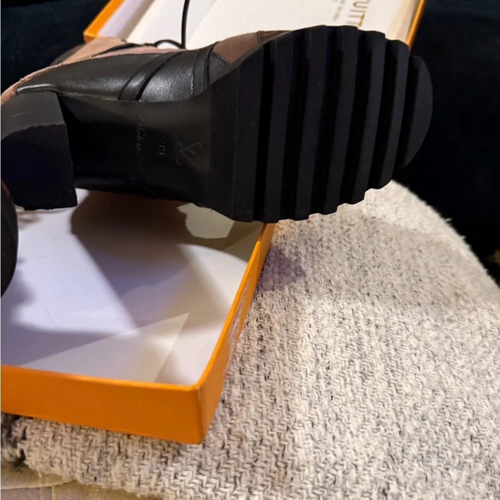 Lv Tan and Black Women's Boots - Picture 8 of 11